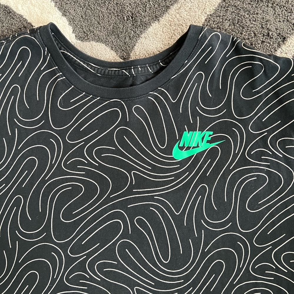 nike athletic cut graphic tee